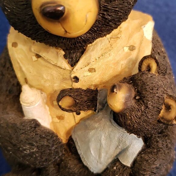 Vintage Bear Family Resin Figurines - Picture 3 of 8